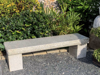 So sánh giá ghế đá công viên theo chất liệu: đá mài, đá granite, giả gỗ