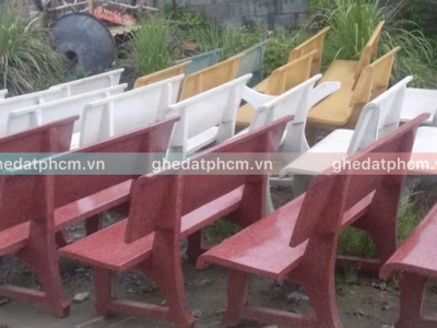 Ghế đá liền khối là gì? Ưu nhược điểm so với ghế lắp ráp từng phần