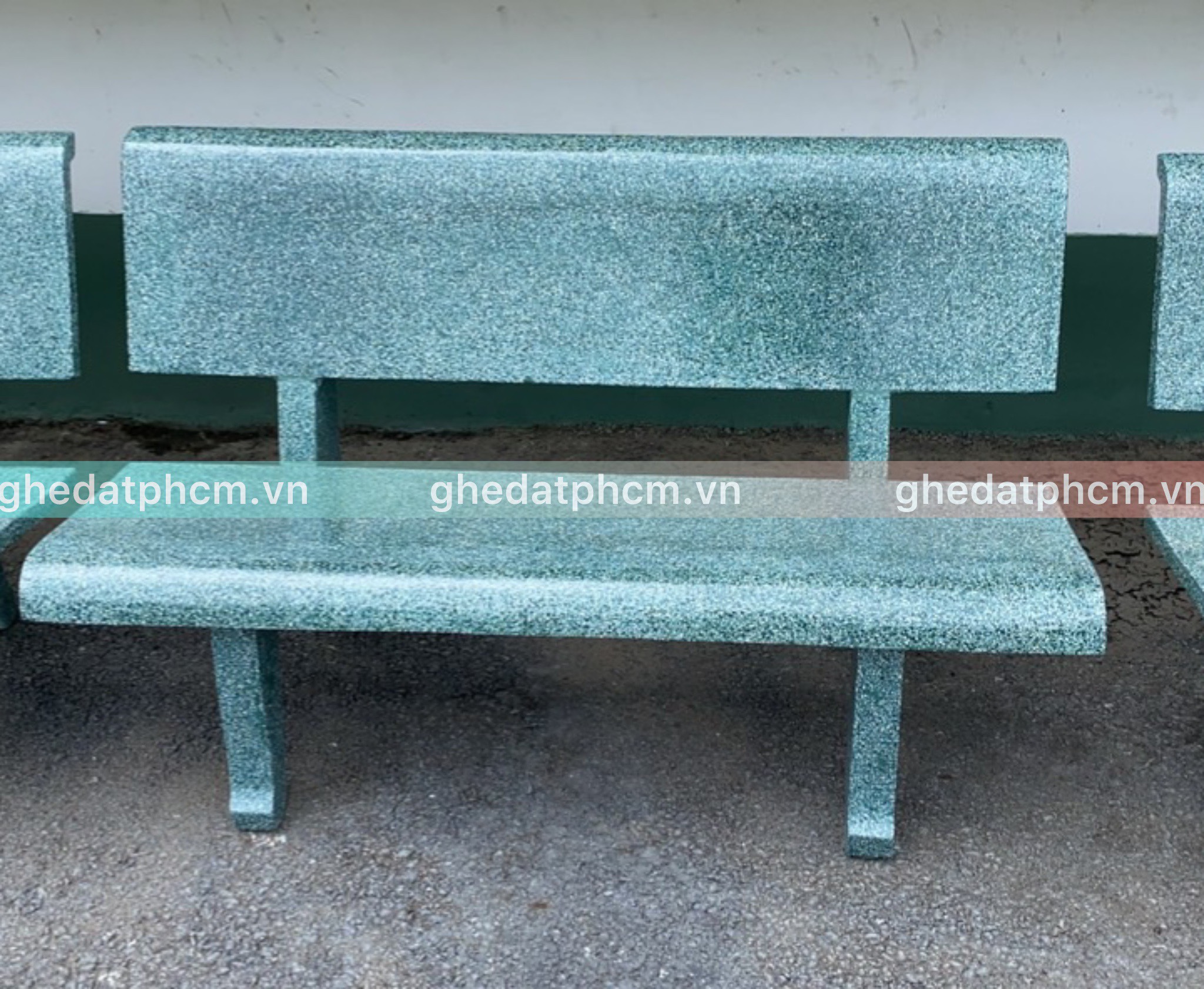 Đặc điểm của ghế đá lắp ráp từng phần