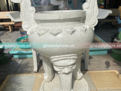 Lư Hương Bê Tông: Ý Nghĩa, Ưu Điểm & Mẫu Đẹp Nhất 2025